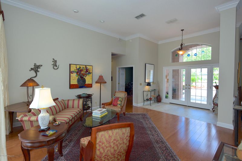10131 Bishop Lake Rd W, Jacksonville, FL 32256