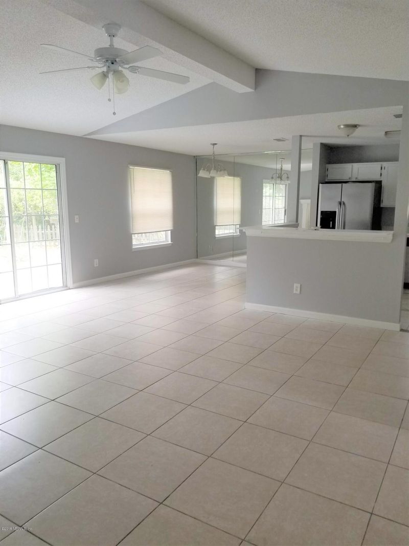1014 Nesting Swallow Dr, Jacksonville, FL 32225