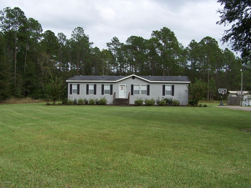 10140 Beckenger Ave, Hastings, FL 32145