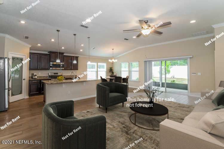 10142 Bengal Fox Dr, Jacksonville, FL 32222