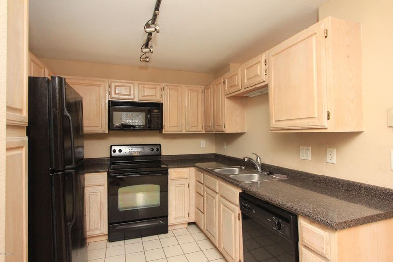 10150 Belle Rive Blvd #702, Jacksonville, FL 32256