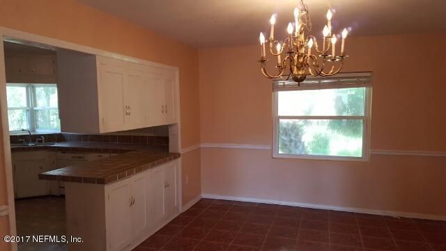 1016 Las Robida Dr, Jacksonville, FL 32211