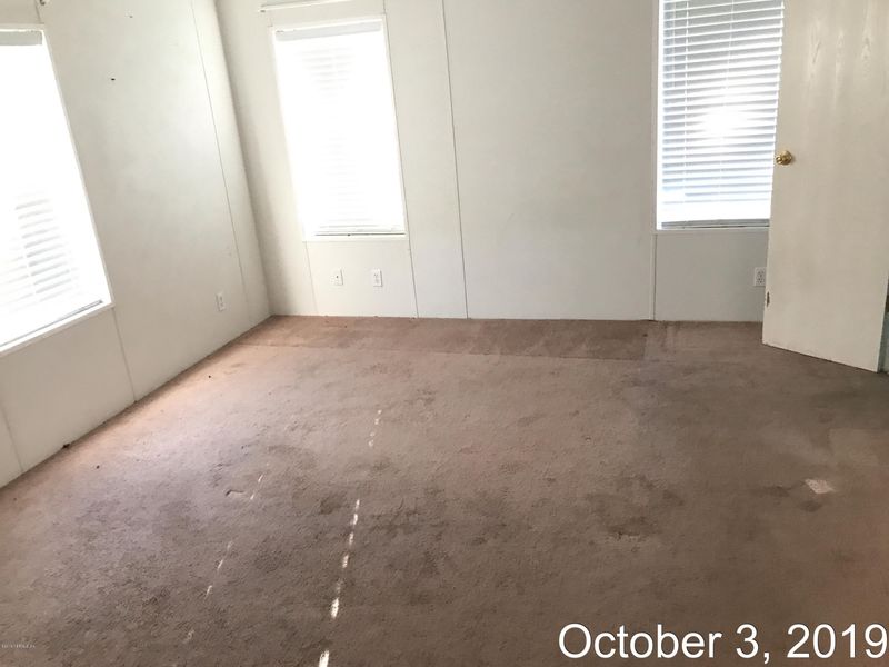 10161 Leahy Rd, Jacksonville, FL 32246