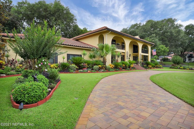 10174 Windward Way N, Jacksonville, FL 32256