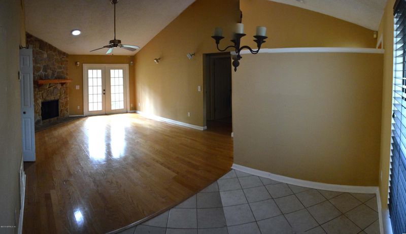10188 Pine Breeze Rd W, Jacksonville, FL 32257