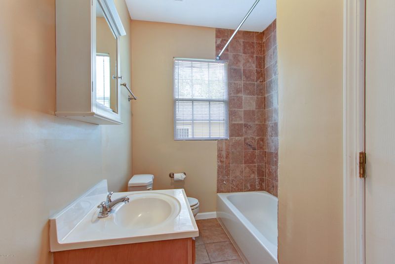 1019 Congleton Ter, Jacksonville, FL 32205