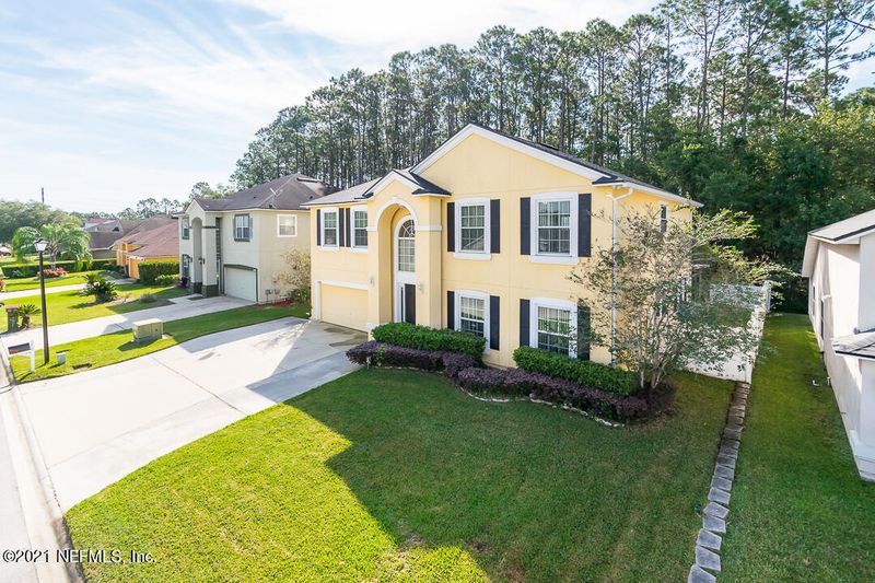 10198 Meadow Point Dr, Jacksonville, FL 32221