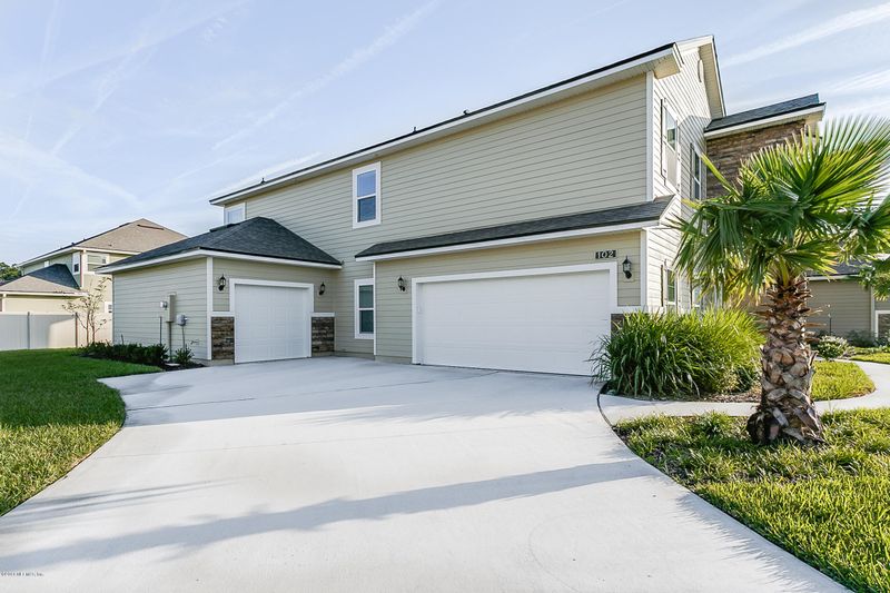 102 Queensland Cir, Jacksonville, FL 32081