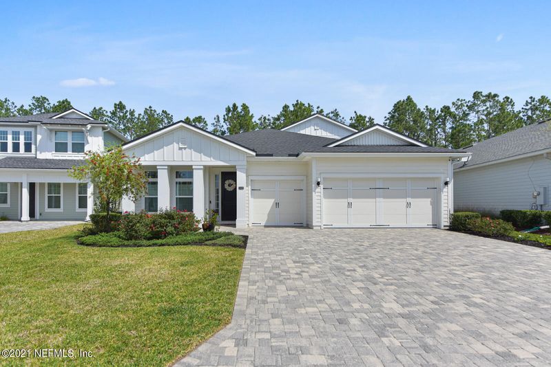 102 Sugar Sand Ln, St Johns, FL 32259