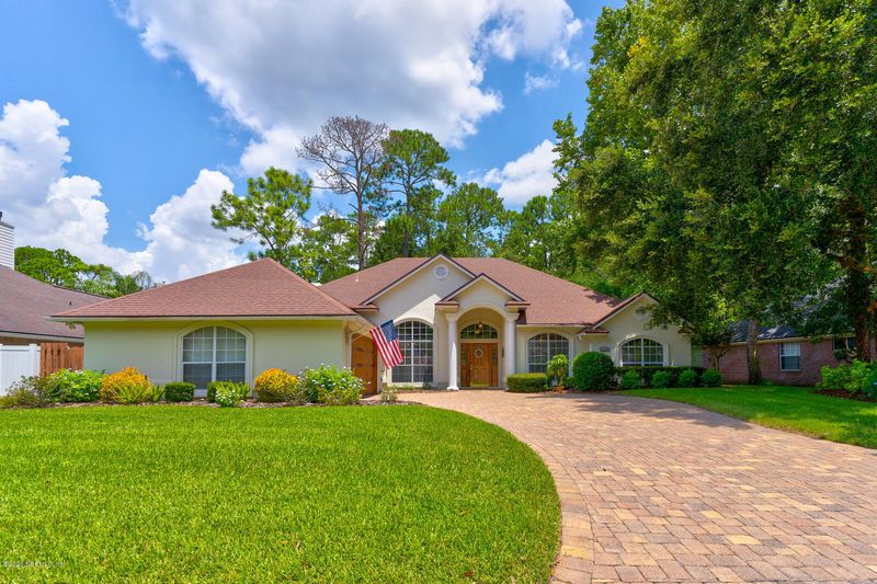 10209 Heather Glen Dr, Jacksonville, FL 32256