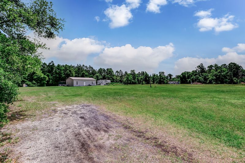 10209 Sawpit Rd, Jacksonville, FL 32226