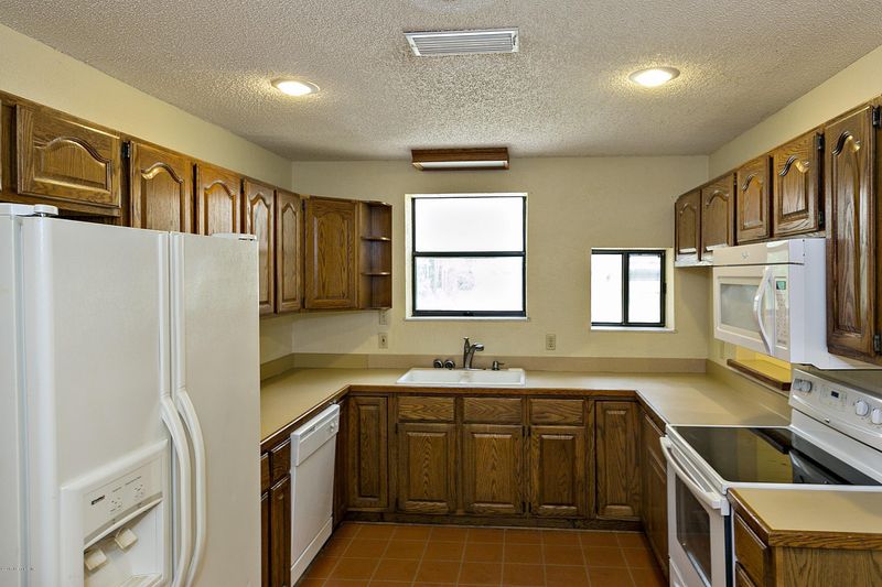 10215 Russell Sampson Rd, St Johns, FL 32259