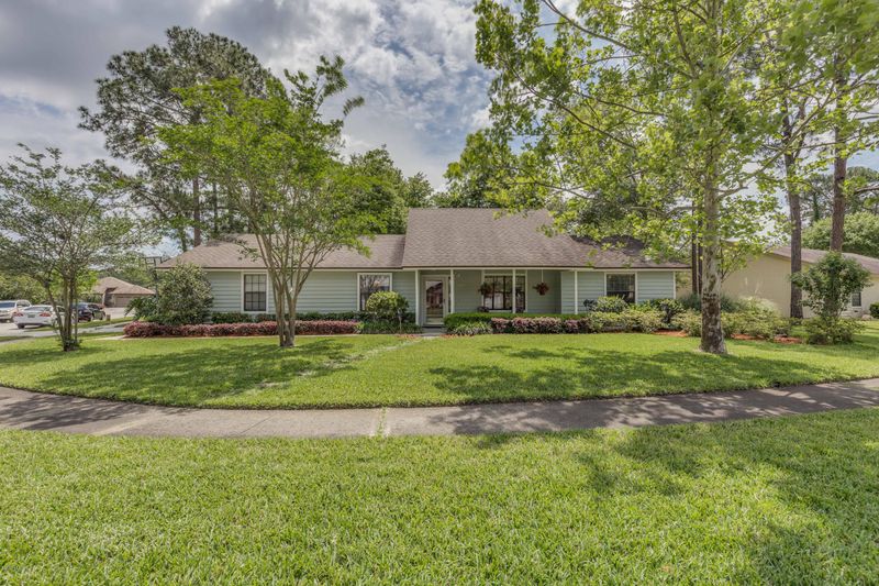 10221 Walnut Bend N, Jacksonville, FL 32257