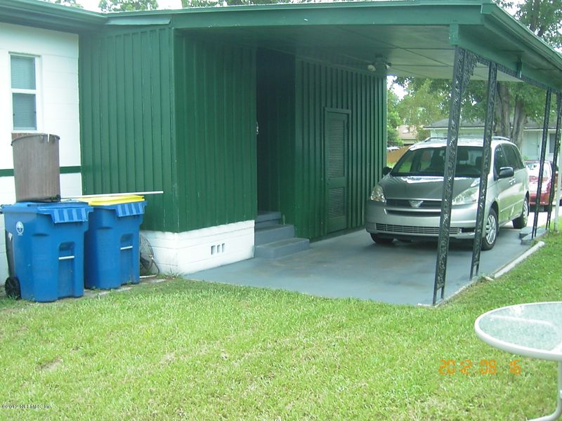 10223 Briarcliff Rd E, Jacksonville, FL 32218