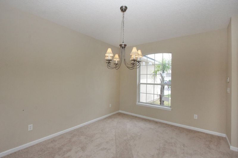 10225 Lancashire Dr E, Jacksonville, FL 32219