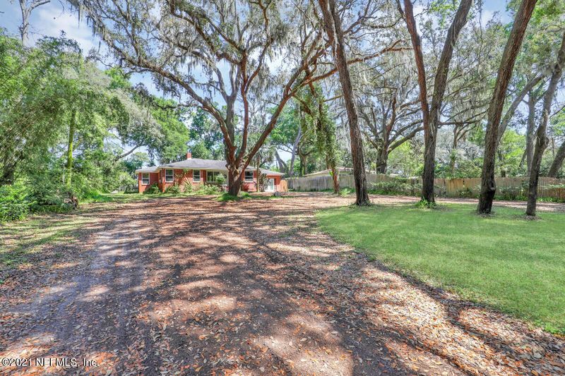 10227 W Lakeview Rd, Jacksonville, FL 32225