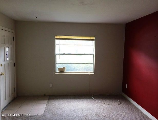 10228 Elmhurst Dr, Jacksonville, FL 32218