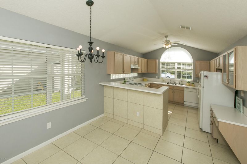 1025 Owen Ave, Jacksonville Beach, FL 32250
