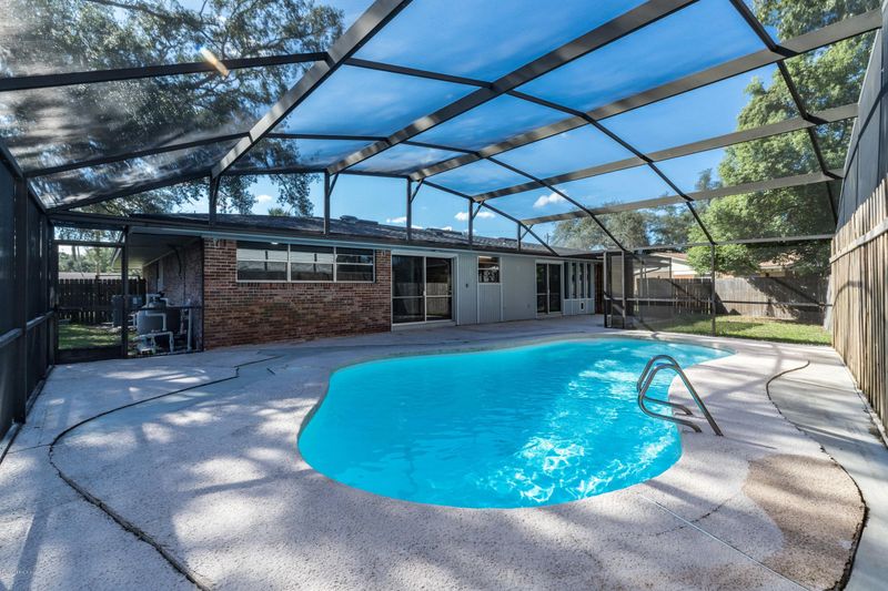 10254 Shoreview Dr S, Jacksonville, FL 32218