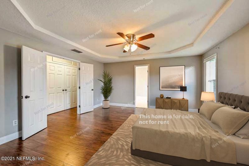 10275 Stallion Run Ct, Jacksonville, FL 32257