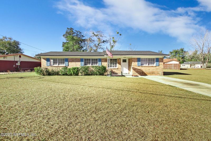 1029 Easy St, Jacksonville, FL 32218