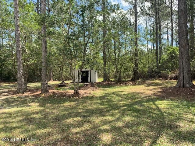 10305 Baylor Ave, Hastings, FL 32145