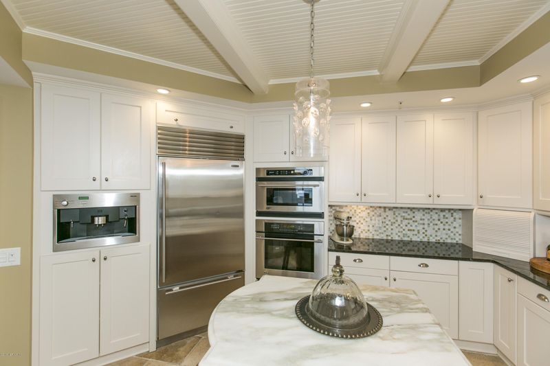 1031 1st St S #805, Jacksonville Beach, FL 32250
