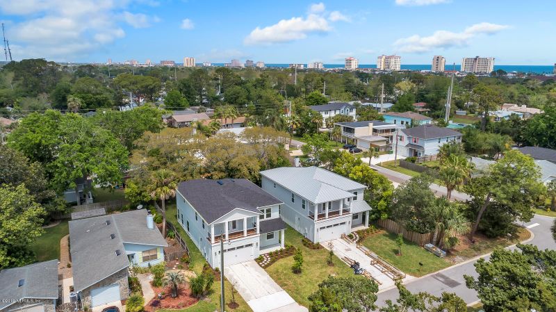 1031 Ruth Ave, Jacksonville Beach, FL 32250