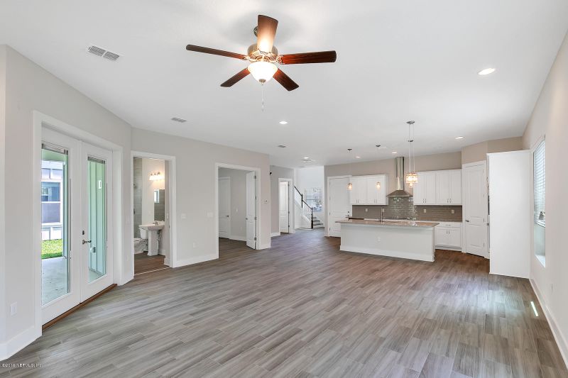 1031 Ruth Ave, Jacksonville Beach, FL 32250