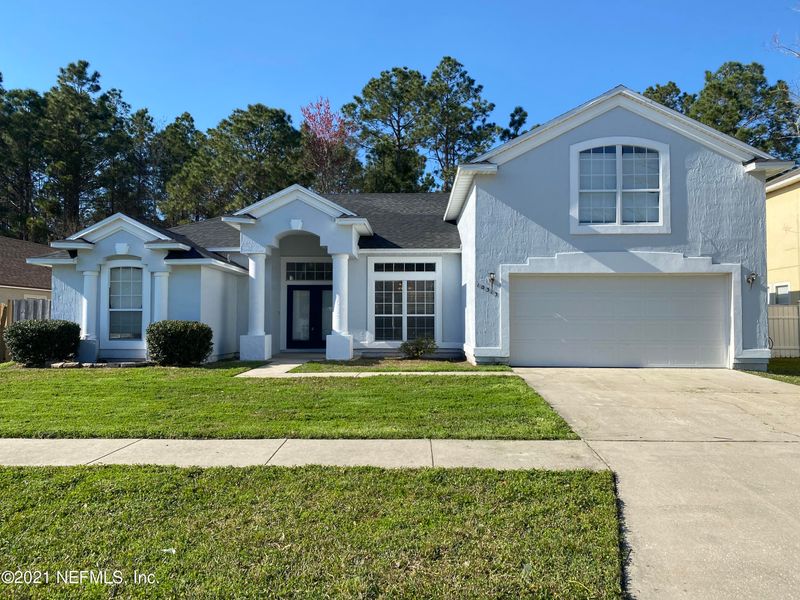 10313 Meadow Point Dr, Jacksonville, FL 32221