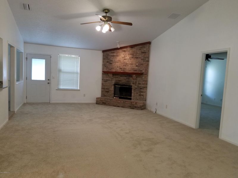10317 Forest Haven Dr E, Jacksonville, FL 32257