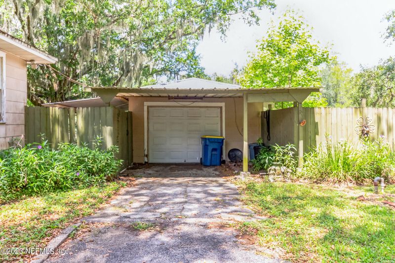 10318 Beam St, Jacksonville, FL 32218