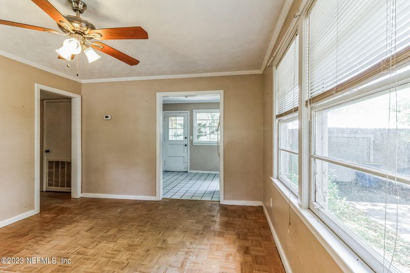 10318 Beam St, Jacksonville, FL 32218