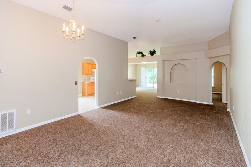 10319 Woodley Point Rd, Jacksonville, FL 32218