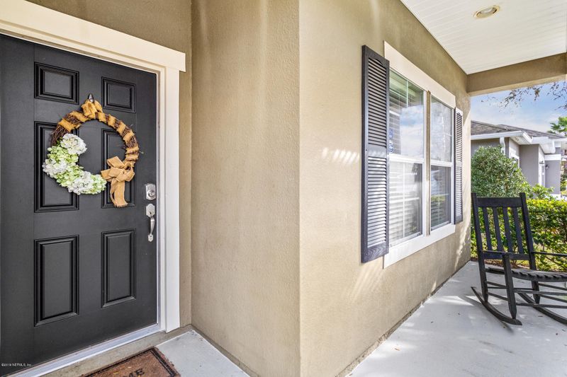 10321 Oxford Lakes Dr, Jacksonville, FL 32257