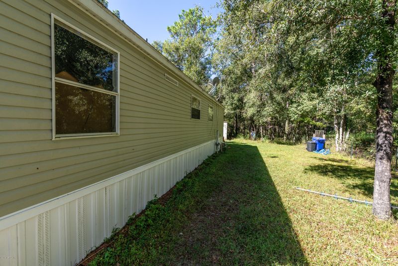 10325 Ruth Ave, Hastings, FL 32145