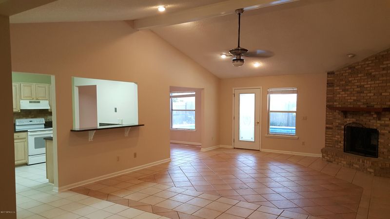 10328 Hearthside Dr, Jacksonville, FL 32221