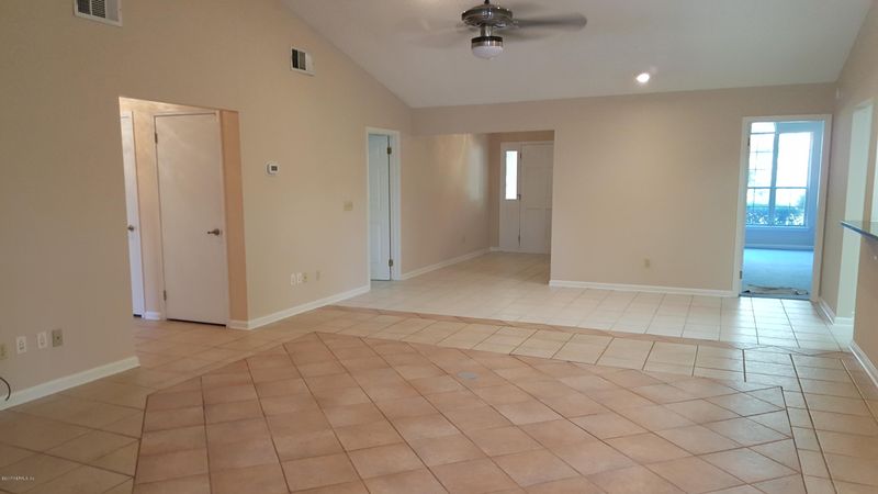 10328 Hearthside Dr, Jacksonville, FL 32221