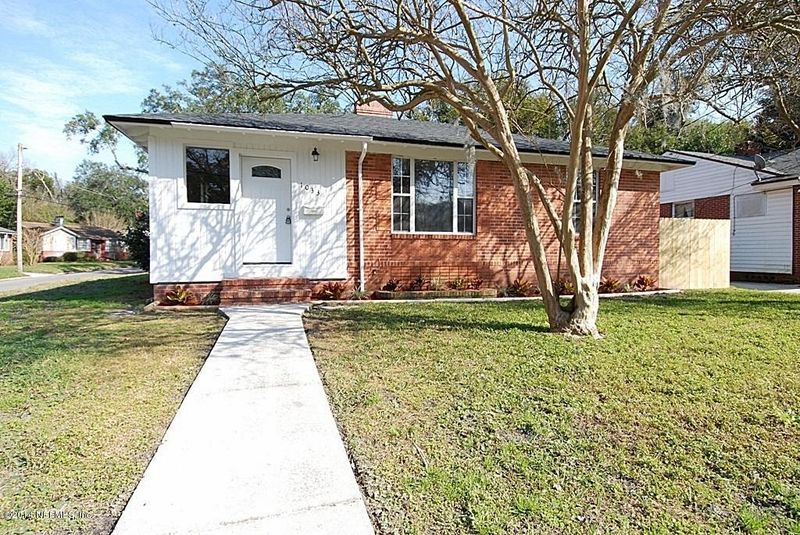 1033 Willis Dr, Jacksonville, FL 32205