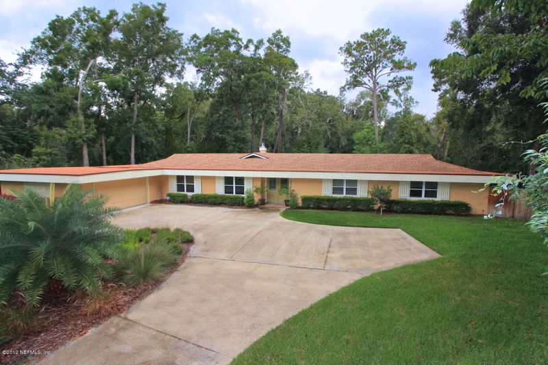 10330 Sylvan Ln W, Jacksonville, FL 32257