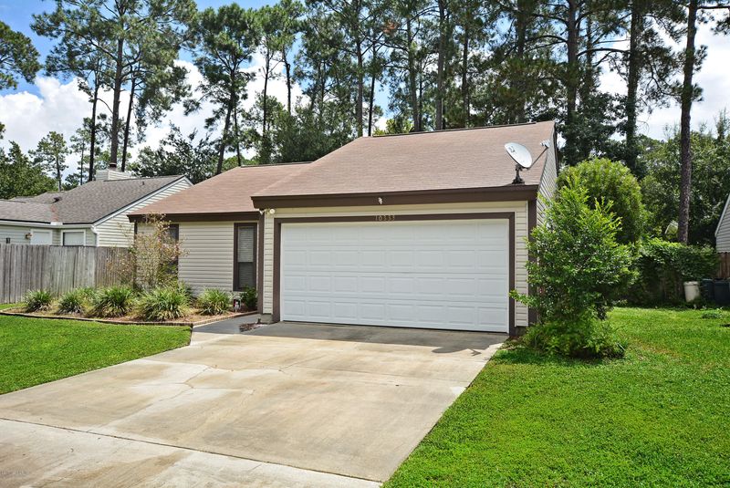 10333 Arrowhead Dr, Jacksonville, FL 32257