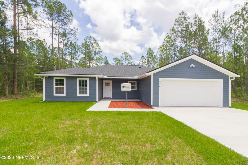10340 Erickson Ave, Hastings, FL 32145