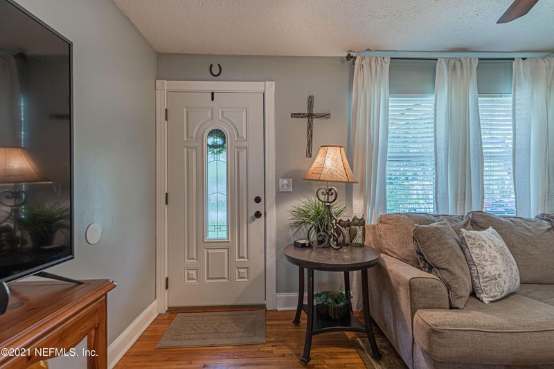 10340 Jolynn Rd, Jacksonville, FL 32225
