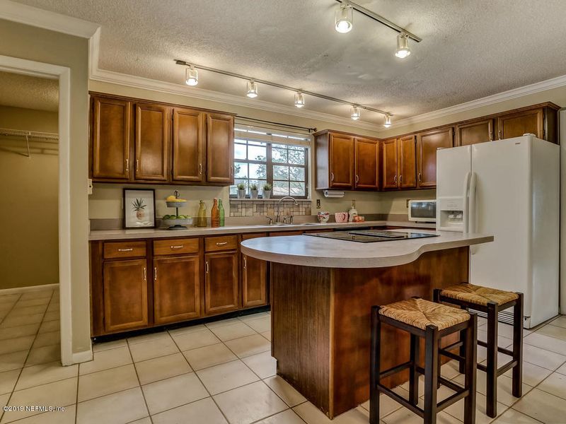 10341 Sequoya Dr, Jacksonville, FL 32257