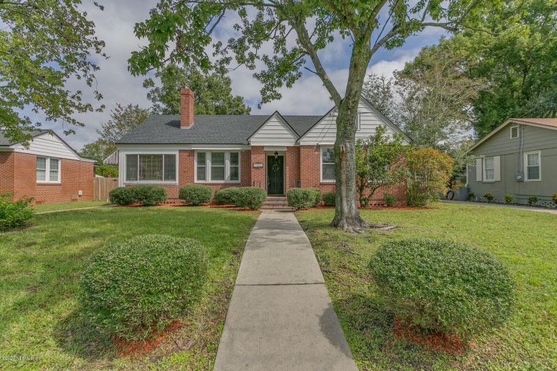 1035 S Shores Rd, Jacksonville, FL 32207