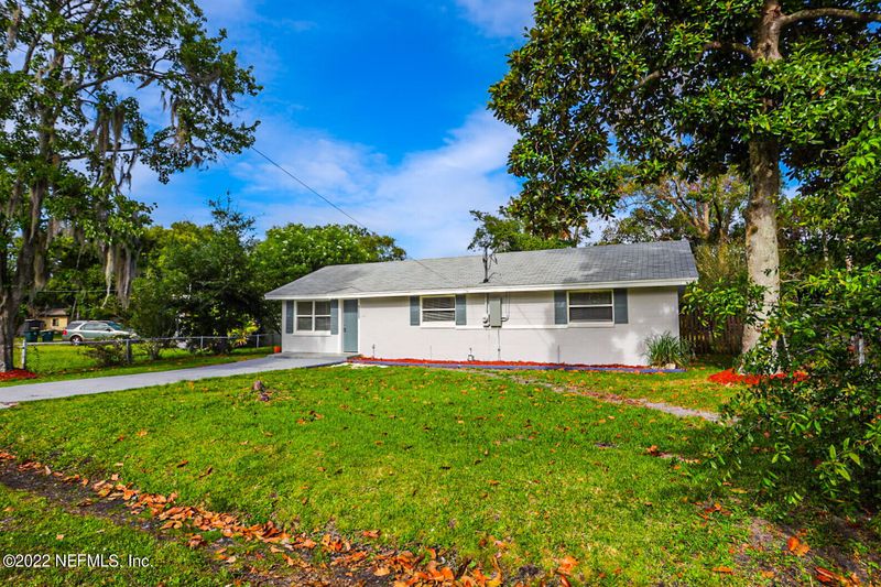 10352 Driftwood Rd, Jacksonville, FL 32246