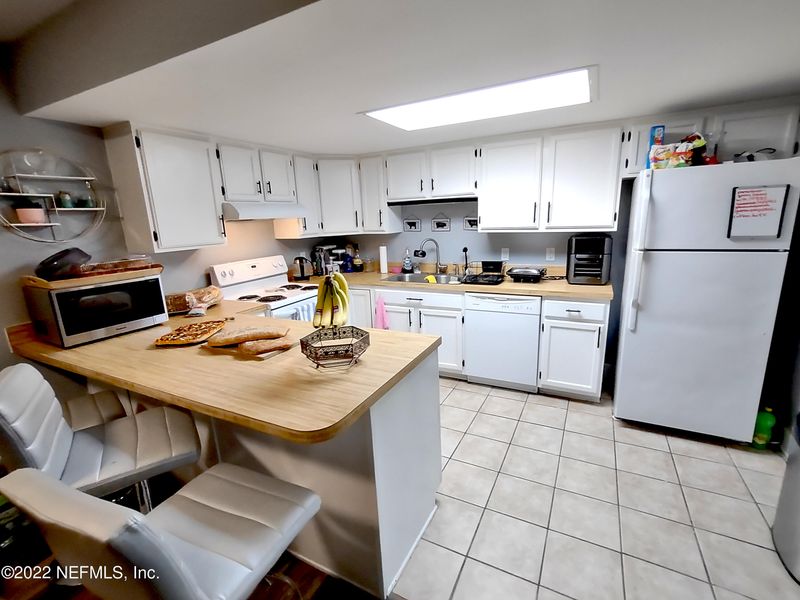 10360 Big Tree Ln, Jacksonville, FL 32257