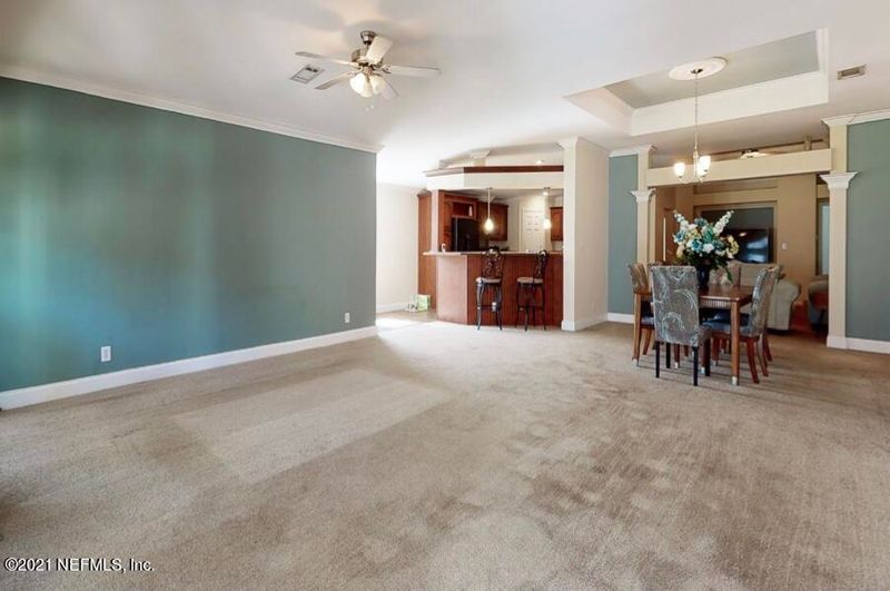 10367 Cisco Dr, Jacksonville, FL 32219