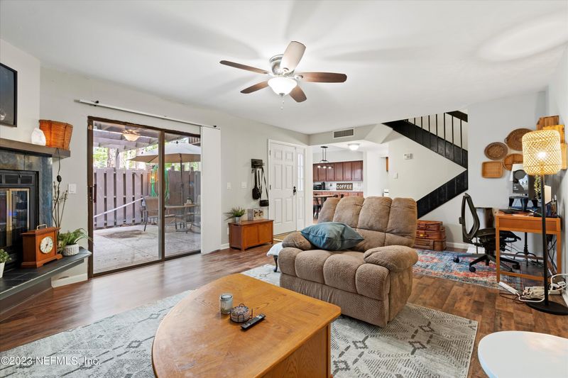 10373 Big Tree Cir E, Jacksonville, FL 32257