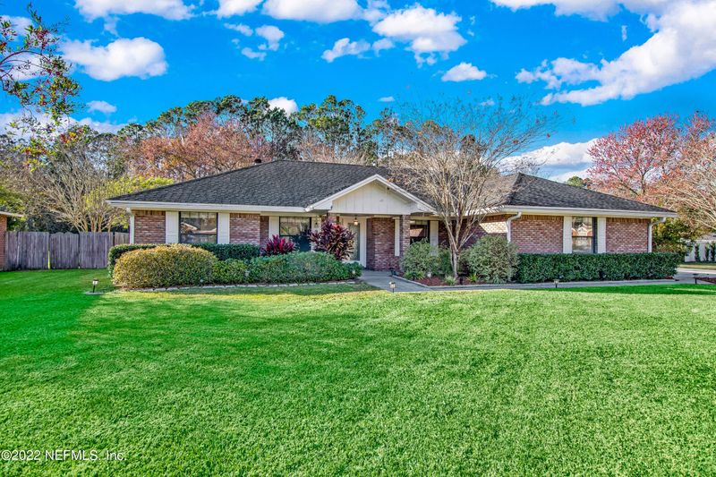 1038 Pebble Ridge Dr, Jacksonville, FL 32220